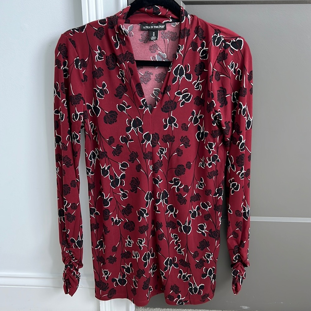 A pea in the pod long sleeve shirt blouse
